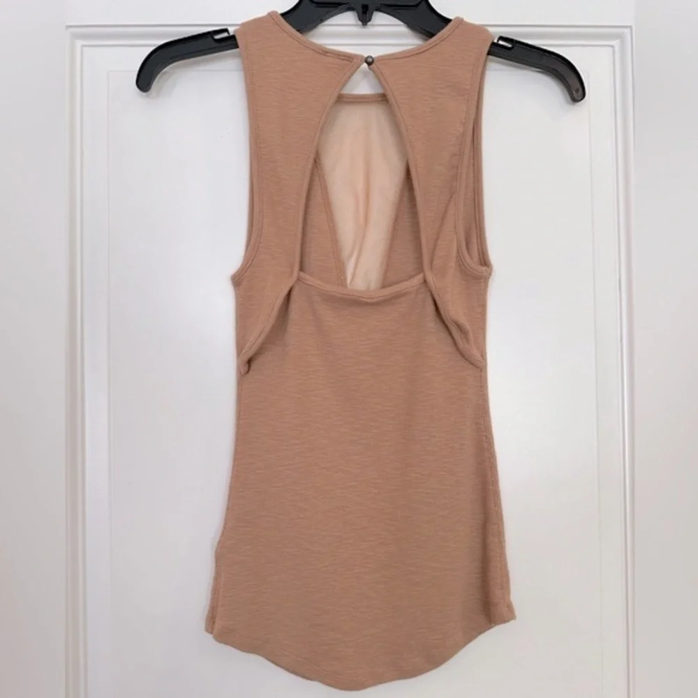 Free people tank with mesh front Dusty rose - Picture 2 of 4